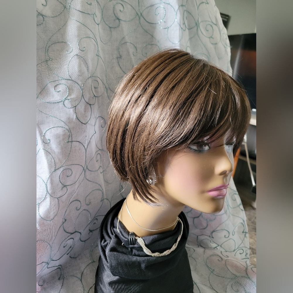Muse By Raquel Welch Wigs- 100% Hand-tied Cap! - Picture 10 of 14